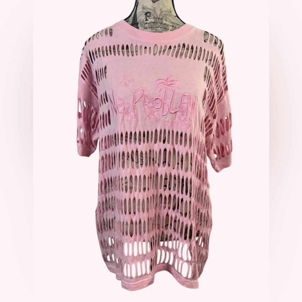 Jamaican Authentic Cutout Tee | Pink Embroidered “No Problem” Vibe Size L
